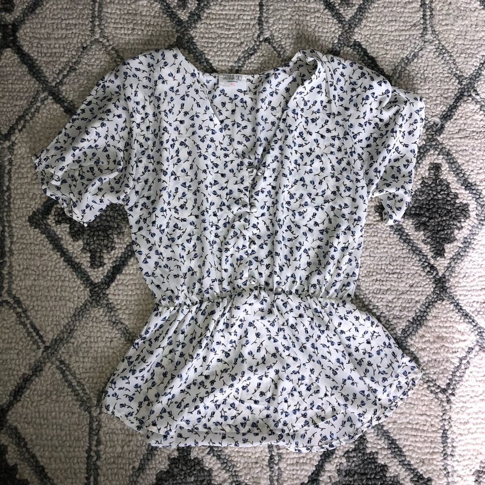 Flowy spring blouse